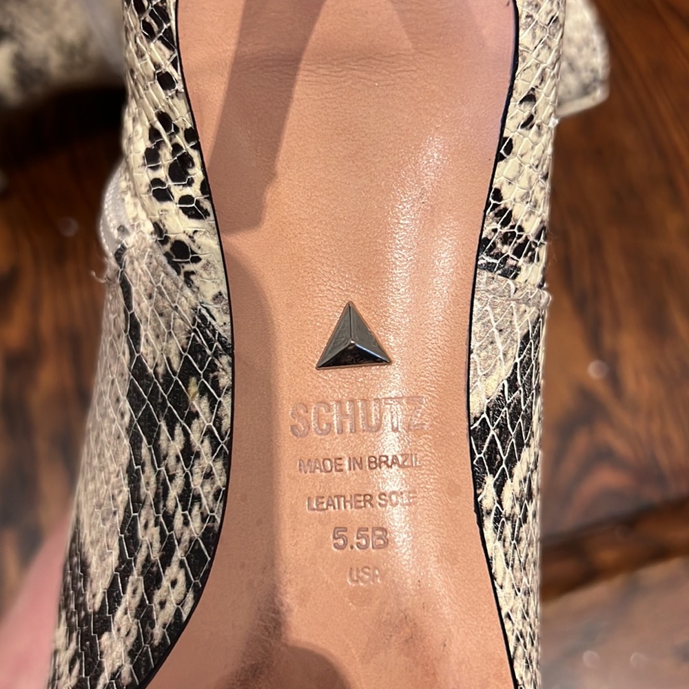 👢SCHUTZ Python Boots! - Picture 12 of 13